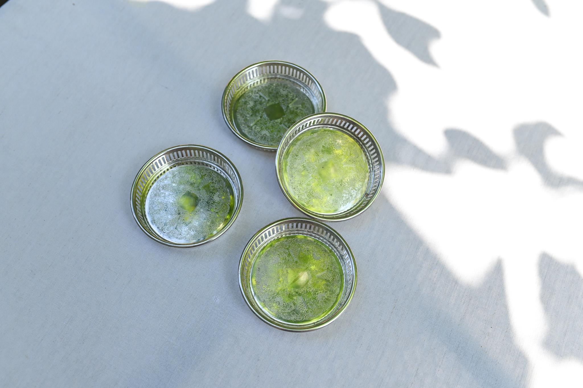 Elegant Bottle Coaster, Set of 4