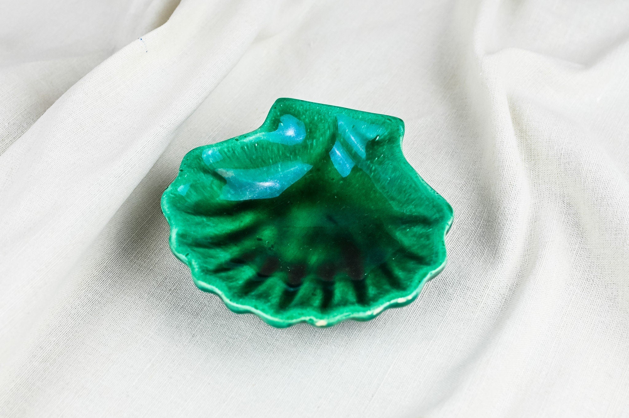 Green Majolica Shell Trinket